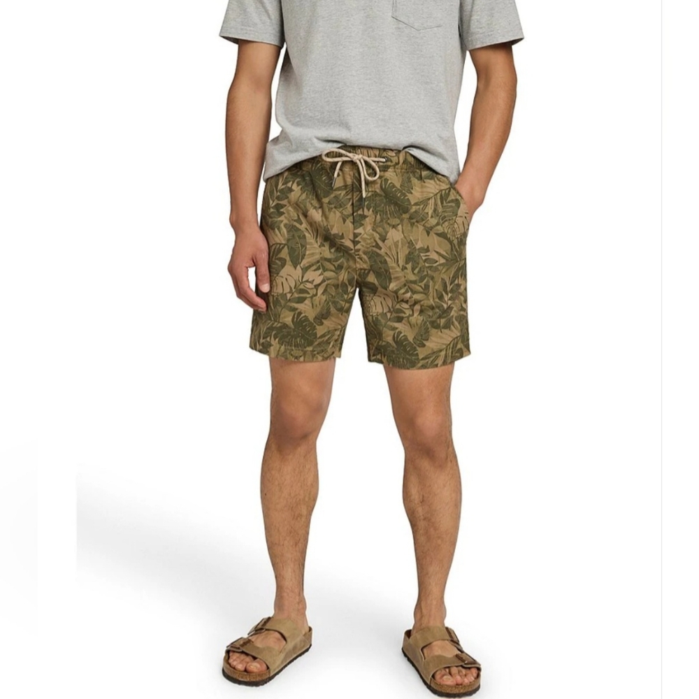 Faherty Essential 6.5" Inseam Olive Jungle Tropical Shorts